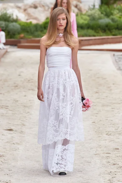 Look 62